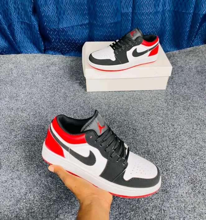 Air Jordan 1 Low. White/ Black-Gym Red