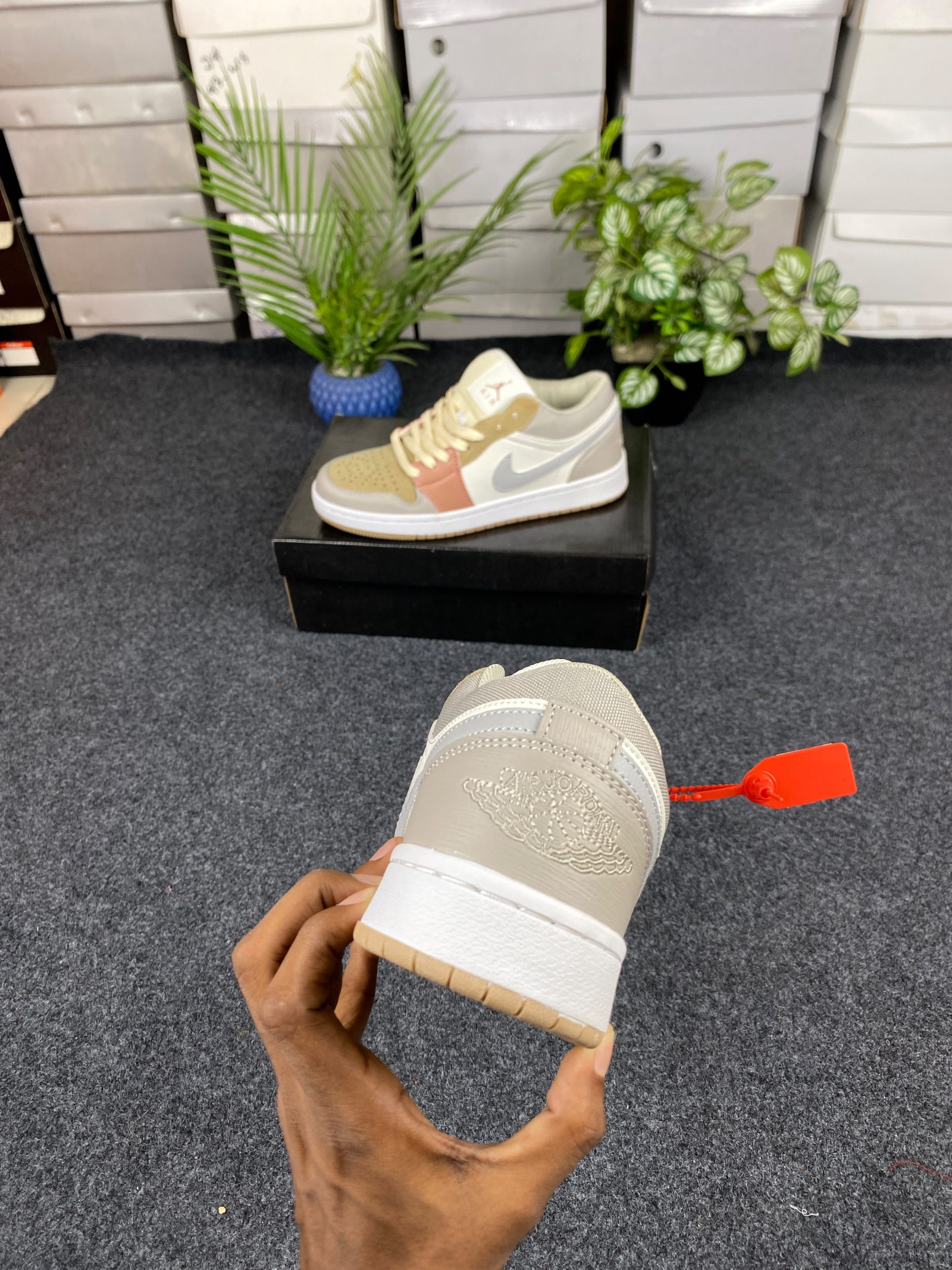 Air Jordan 1 Low Style – Cream / Grey / Peach